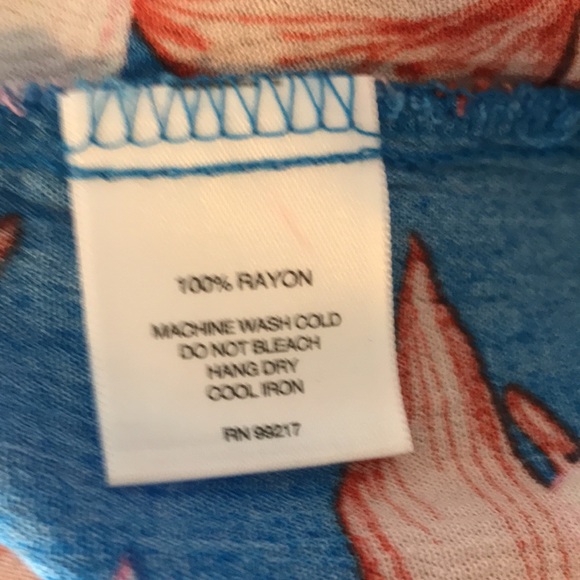 Signature Studio top - Picture 7 of 7